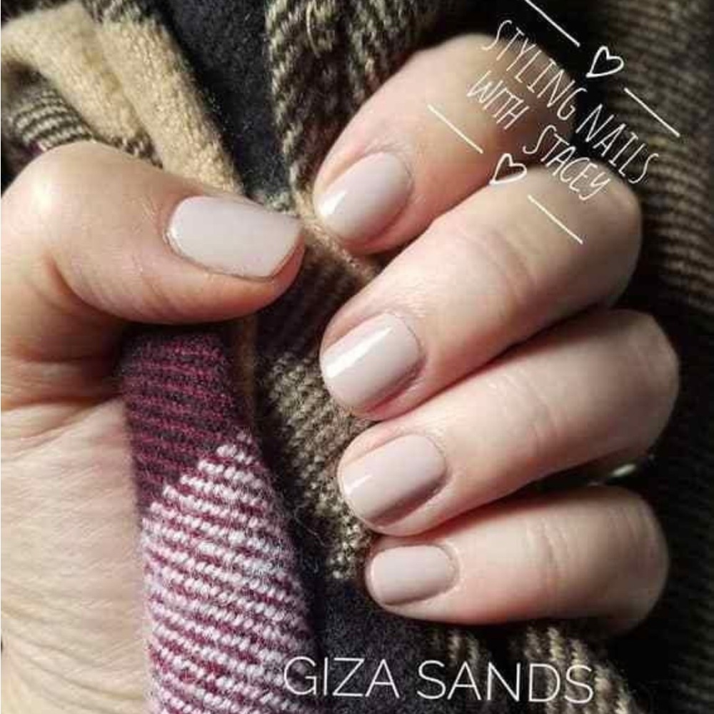 *Retired* Color Street: Giza Sands | Cool Neutral Beige Tan Minimalist Classic - Picture 7 of 10